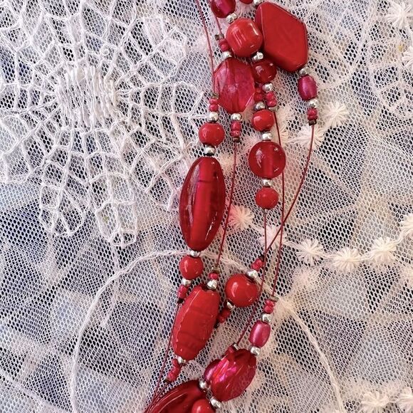 Vintage 80’s/90’s Pink/Coral Multi-strand Beaded Necklace  - Picture 6 of 9